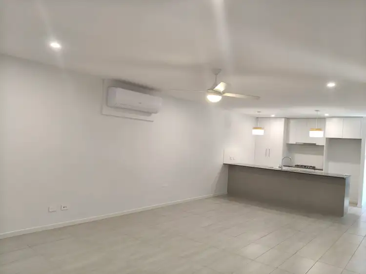 98 Blackberry Way, Ripley QLD 4306