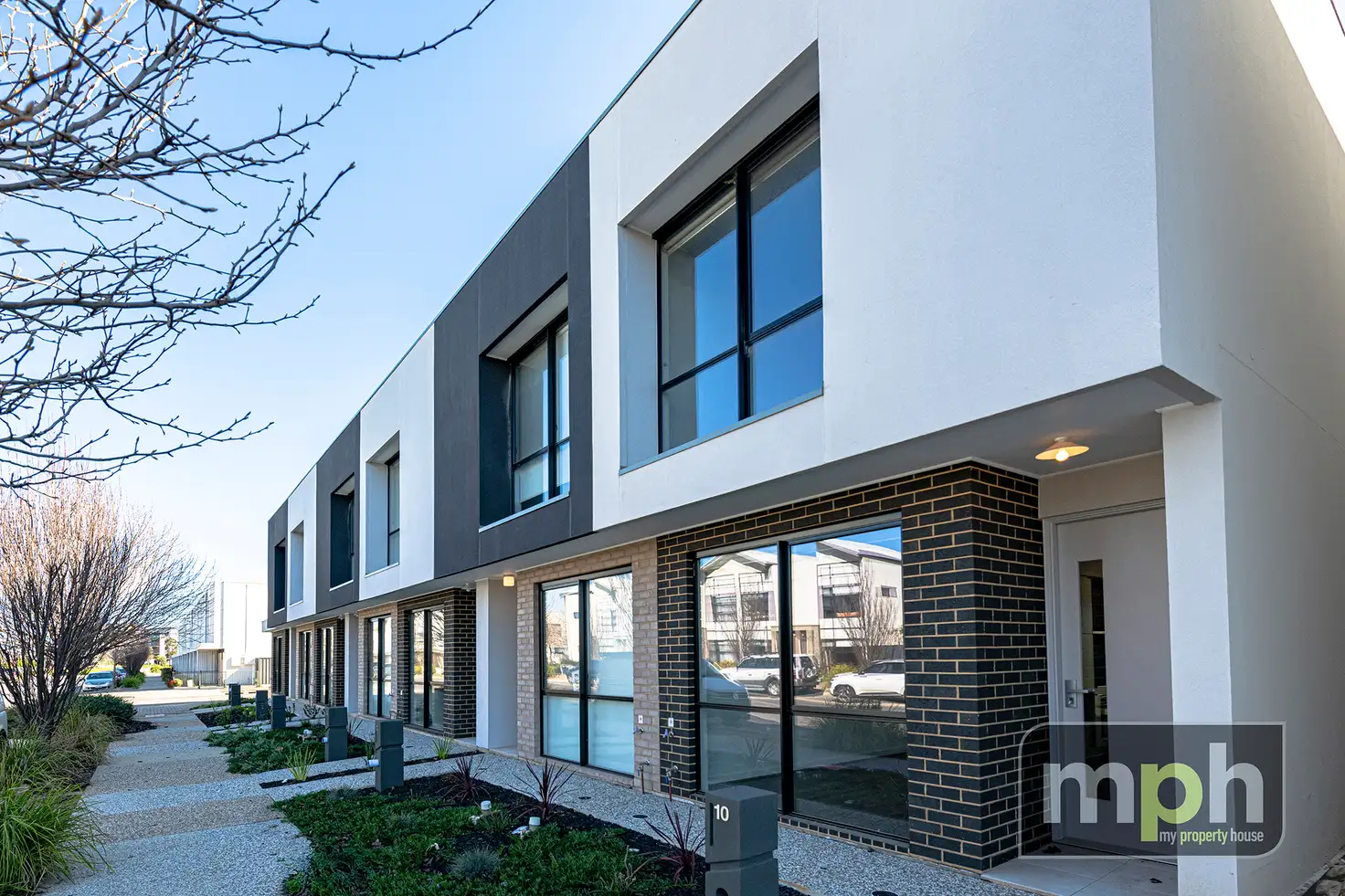 Main view of Homely townhouse listing, 10 Hill Smith Blvd, St Clair SA 5011