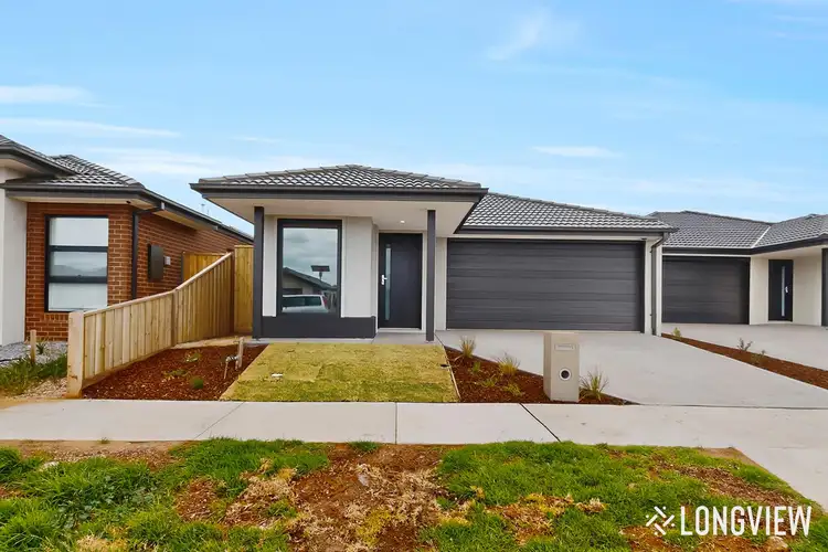 15 Newcastle Road, Rockbank VIC 3335