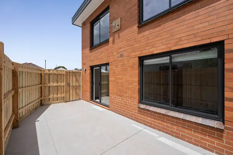 2/4 Donne Street, Coburg VIC 3058