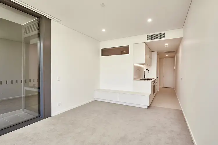 Fourth view of Homely apartment listing, 605/62 Logan Road, Woolloongabba QLD 4102