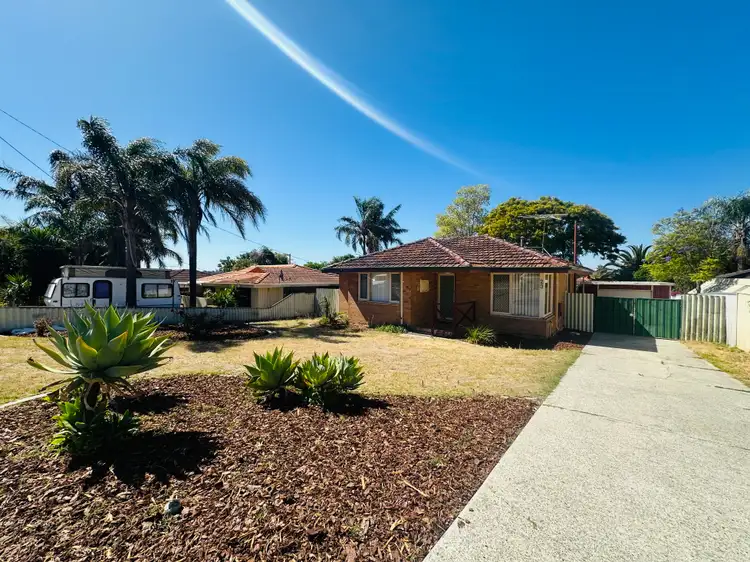 23 Madden Way, Parmelia WA 6167