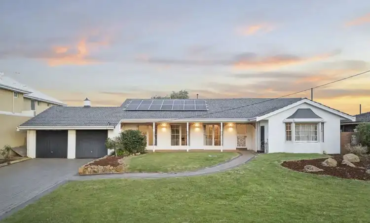 31 Bernley Drive, Viveash WA 6056