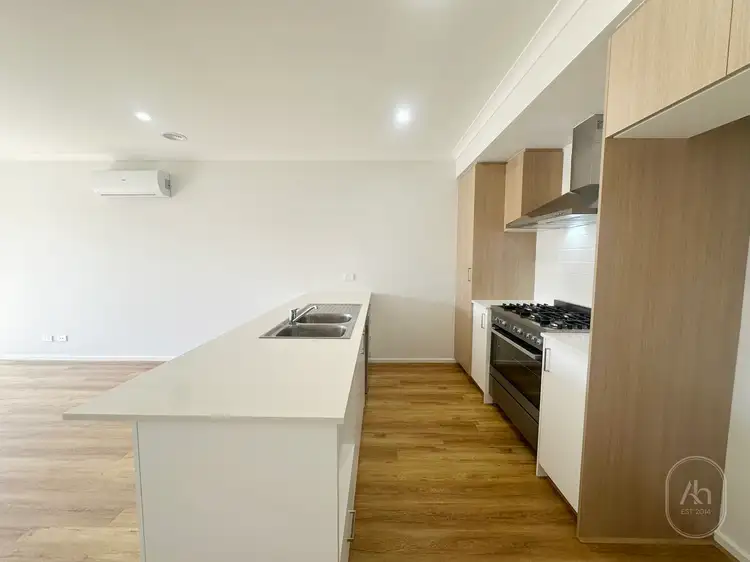 Third view of Homely house listing, 33 Rice Flower Crescent, Strathtulloh VIC 3338