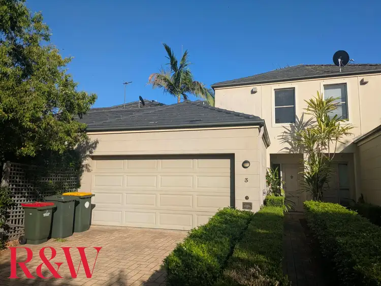 3 Scaranish Way, Macquarie Links NSW 2565