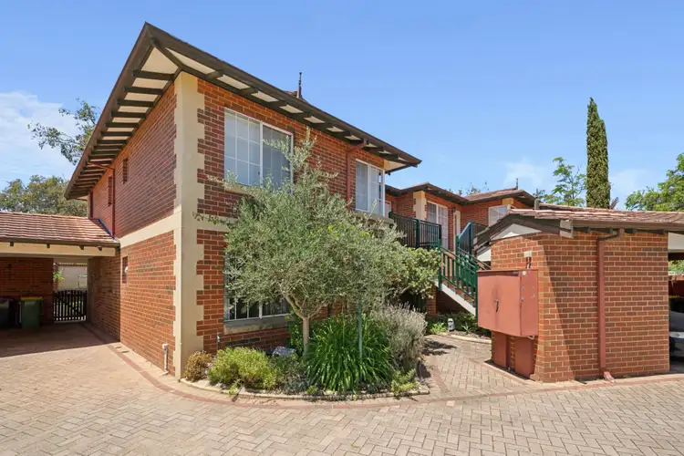 2/6 Paddington Court, Bibra Lake WA 6163