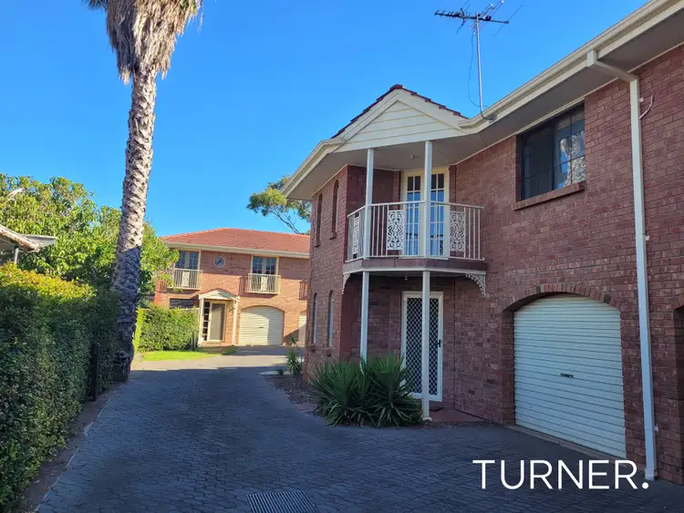 2/10 Shearing Street