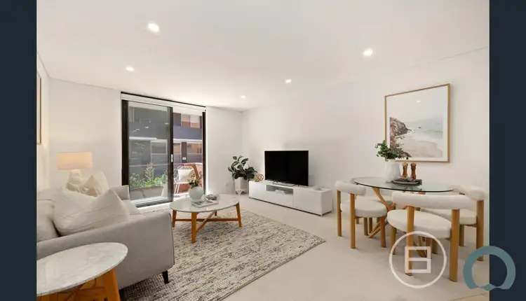 2/90 Wyadra Avenue, Freshwater NSW 2096