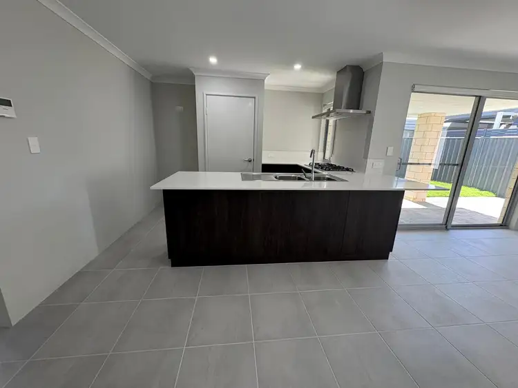 7 Hamsterley Wy, Hilbert WA 6112