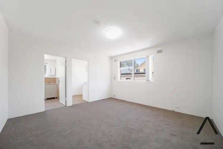 8/68A BROCKS LANE, Newtown NSW 2042