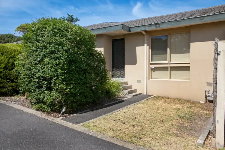 2/817 Nepean Highway