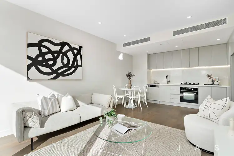 101/2B Ballarat Road