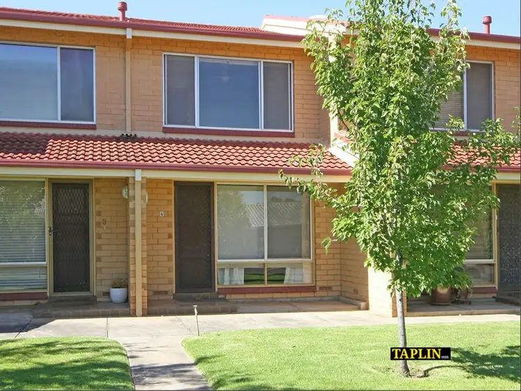 4/2 Evans Crescent