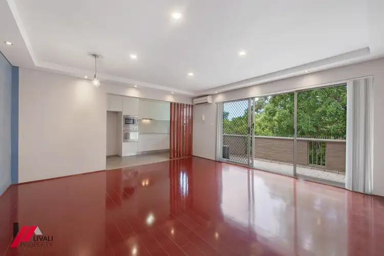 24/10-12 Thomas Street