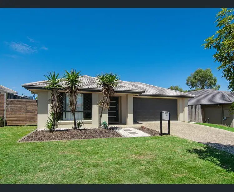 57 Dinnigan Crescent