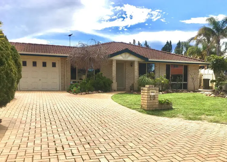 13 Lorikeet Heights