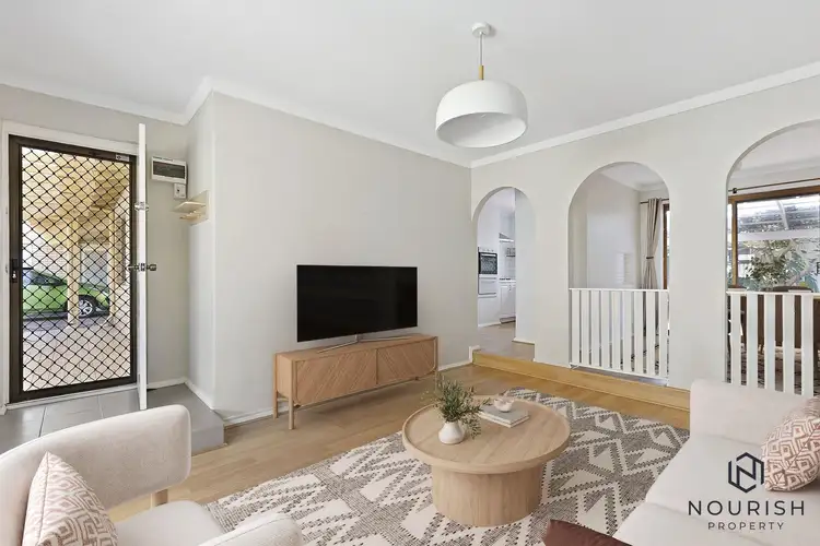 2/21 Copperwaite Road