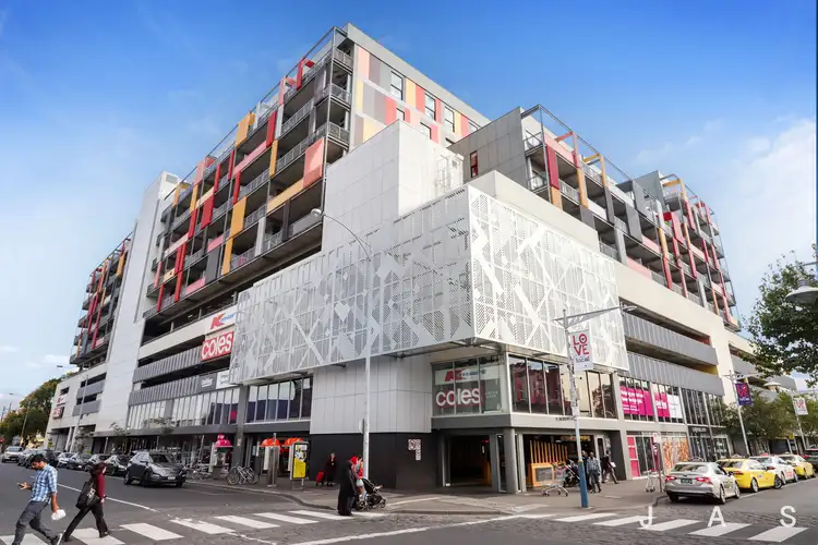 930/18 Albert Street