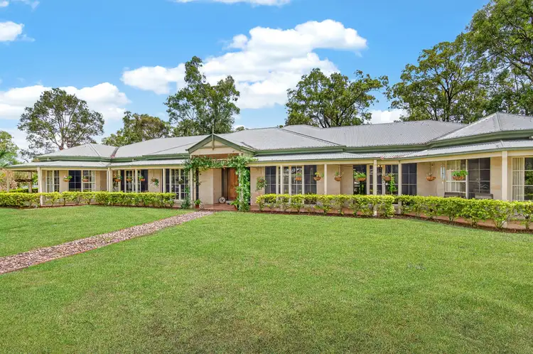 4 Timberlea Court