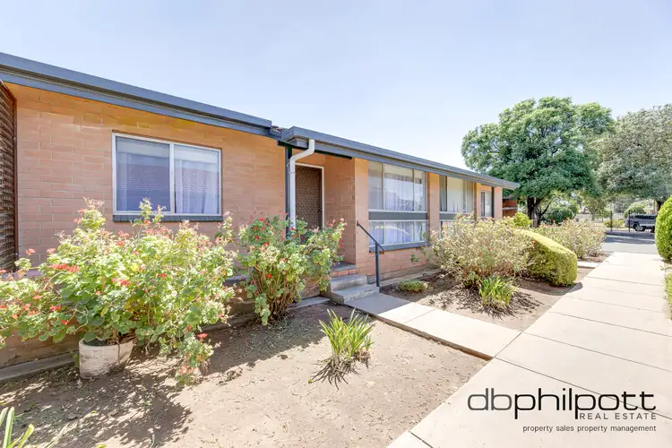 2/31 Wellington Street