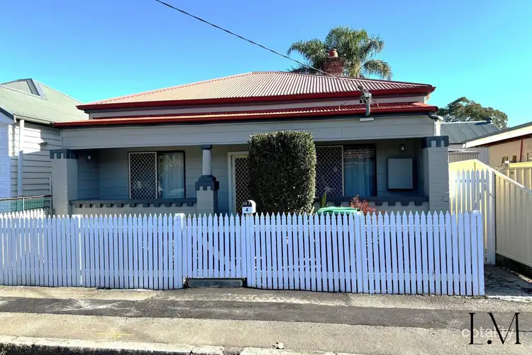 4 Phoebe Street