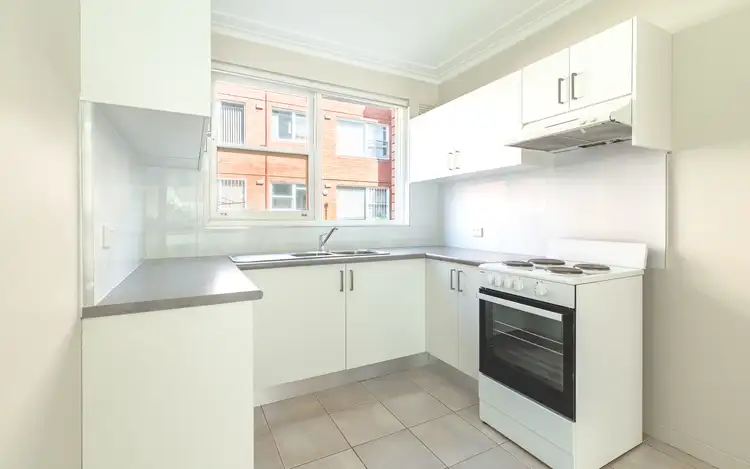 3/30 Russell Street