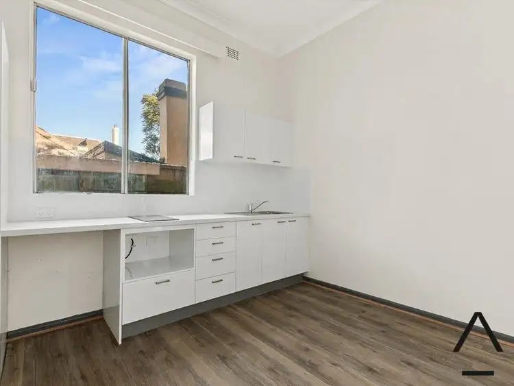 6/8 Wemyss Street
