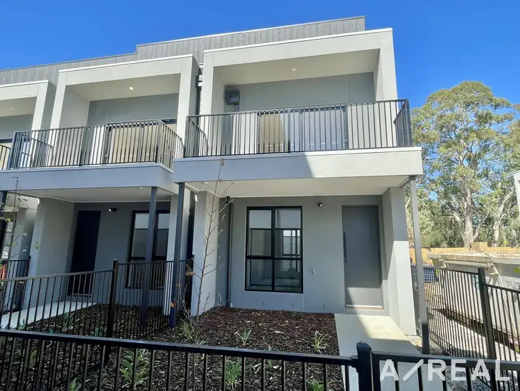46 Casalingo Boulevard