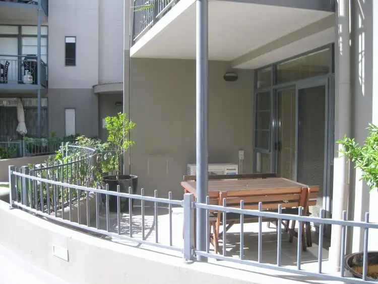 11/62 Wellington Street