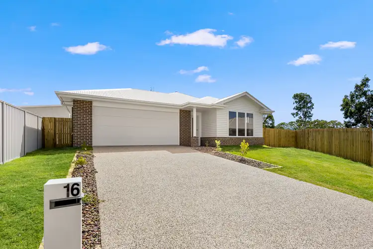 16 Lennon Dr