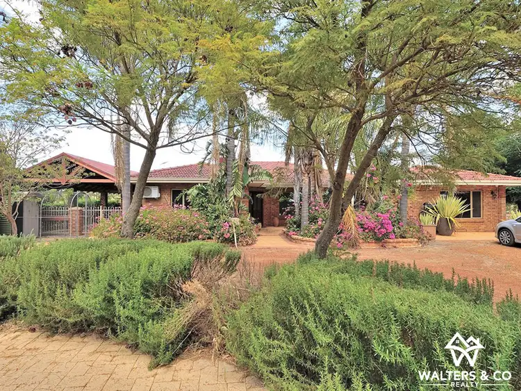 34 Camargue Drive