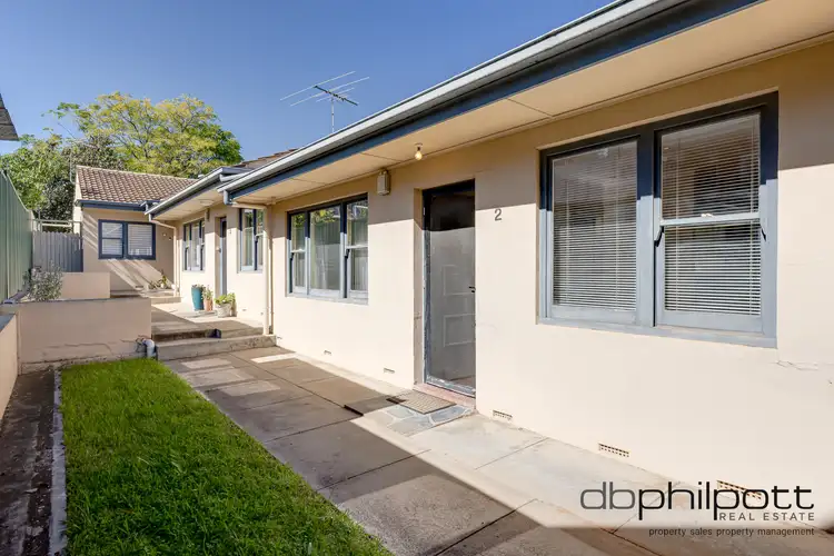 2/10 Prince Avenue