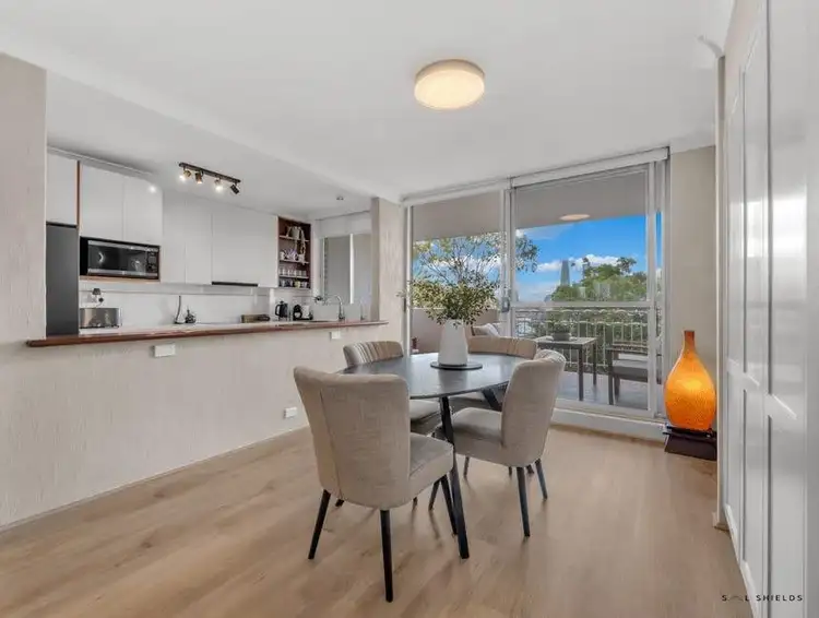 22/2A Forsyth Street
