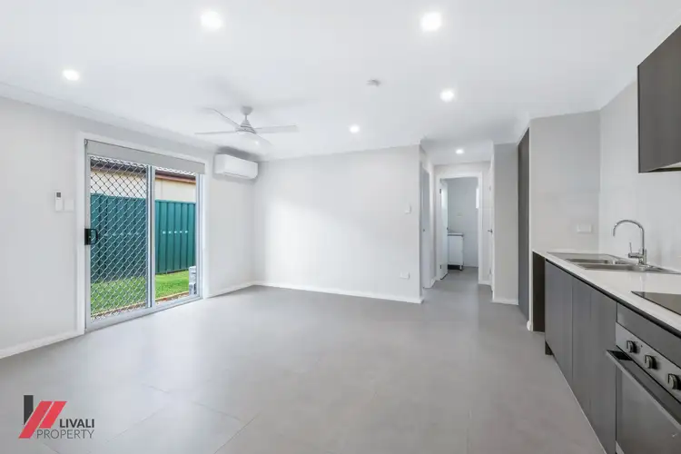 203a Quakers Road