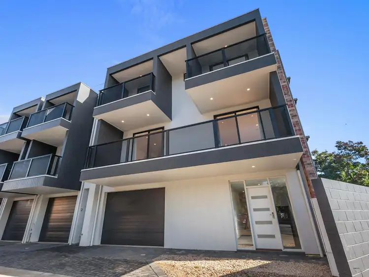 1/2 Beckman Street