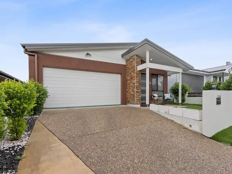 7 Leafcutter Cct, Ripley QLD 4306