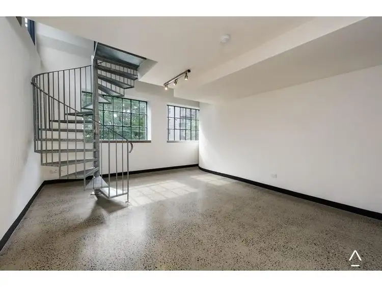 2/43 Mallett Street
