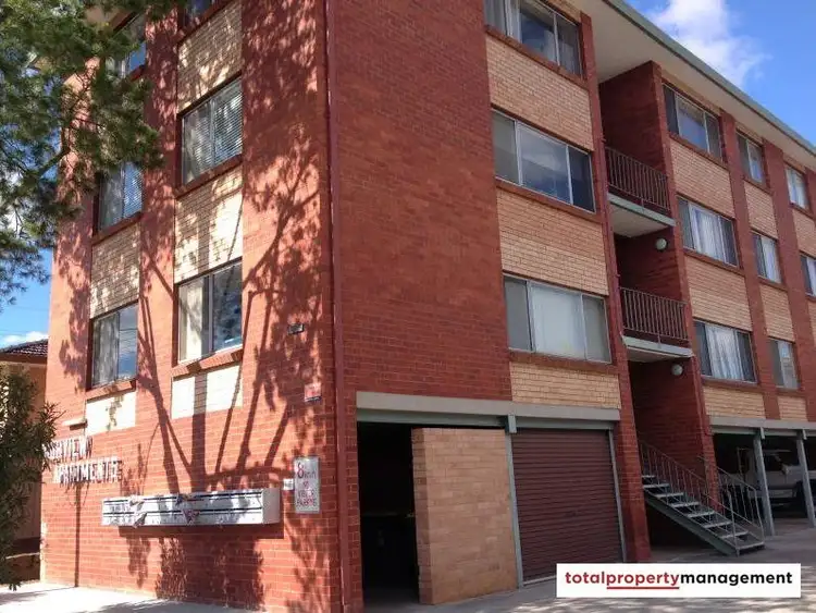 4/67 Macquoid Street