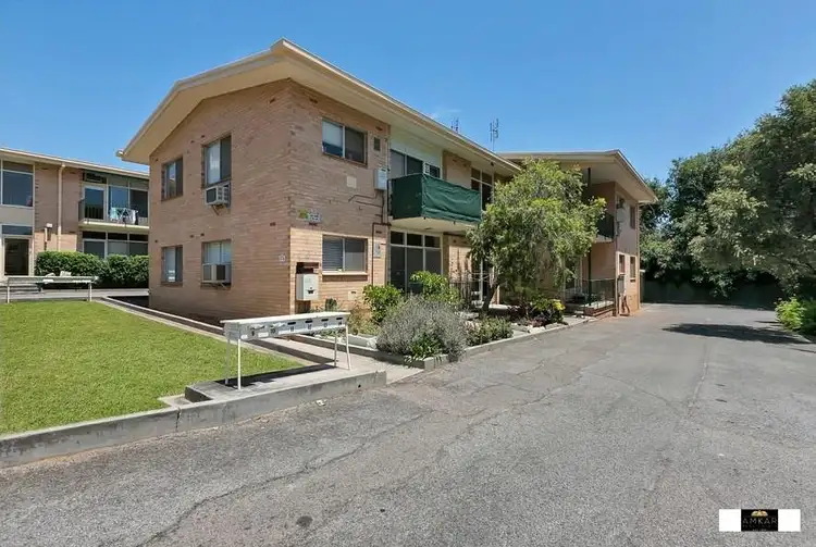 10/6 Collyer Court