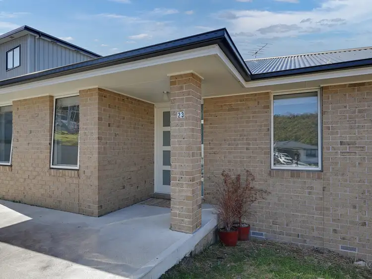 23 Napier St