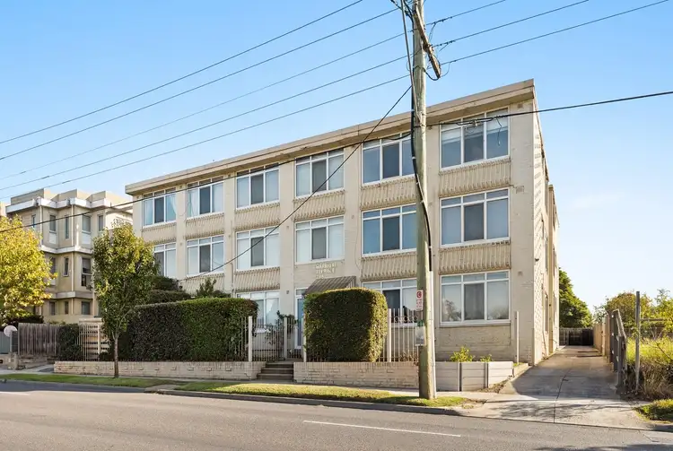 16/786 Warrigal Road