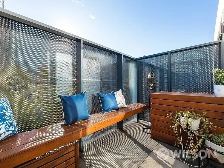103/76 Barkly Street