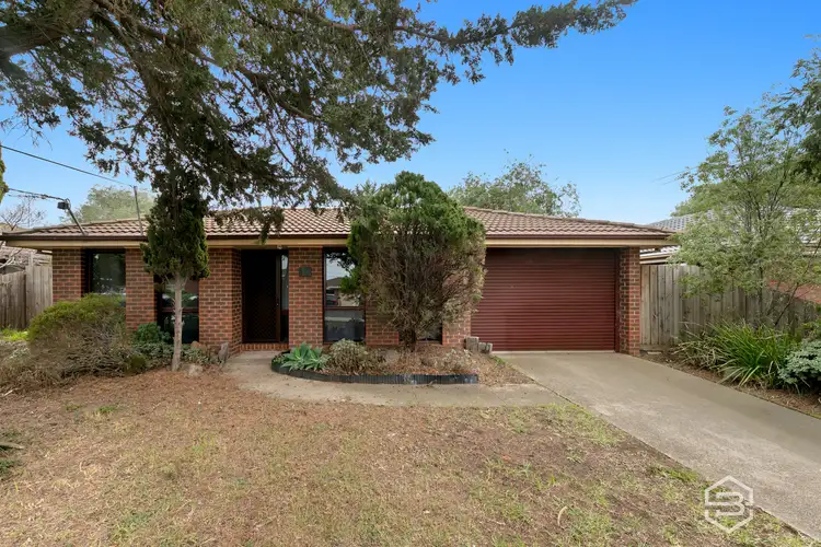 15 Courtney Avenue