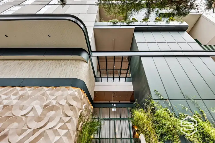 102/95 St Kilda Road