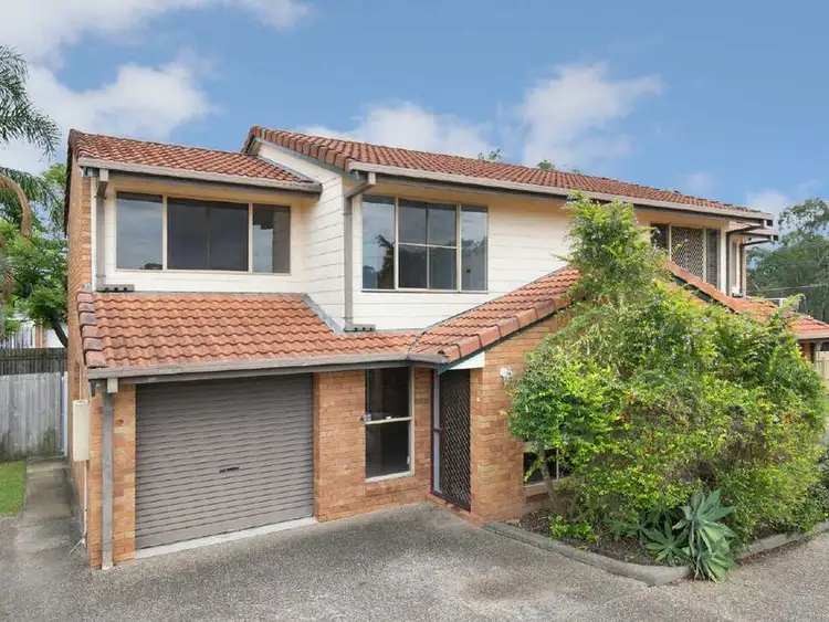 3/6 Peverell Street