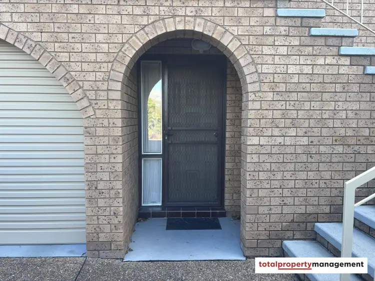 3B Barr Place