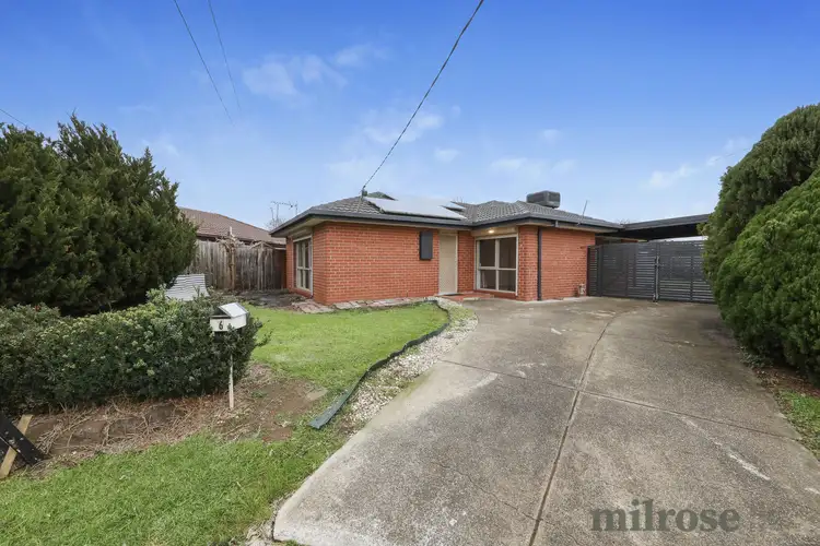 6 Poinciana Court