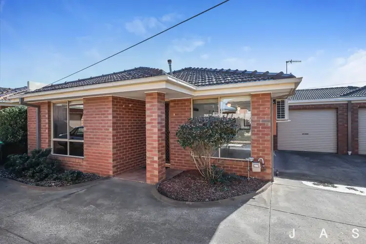2/78 Saltley Street, South Kingsville VIC 3015