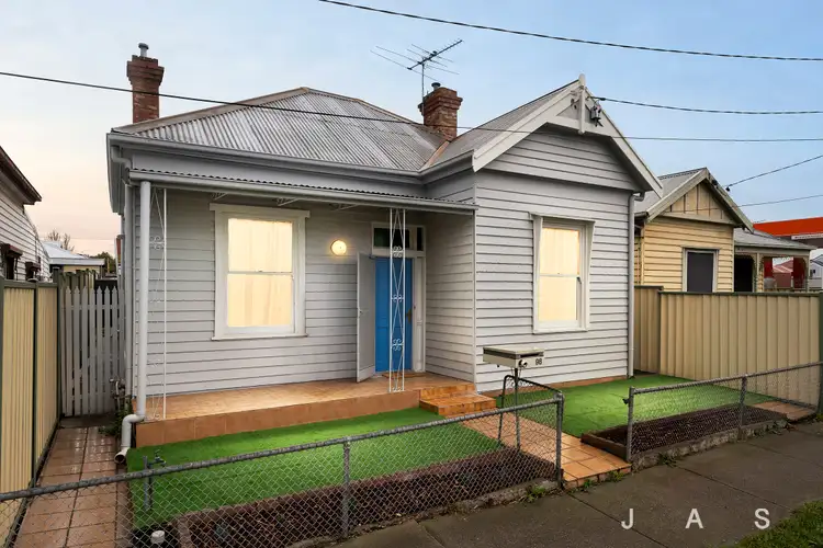 98 Williamstown Road