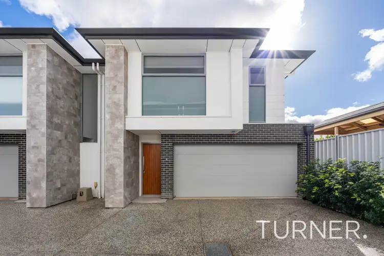 4/3 Harrow Avenue